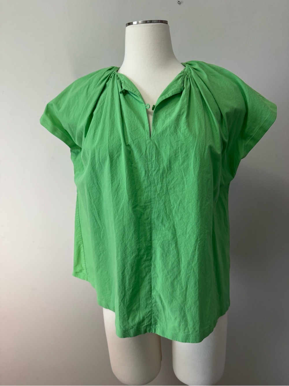 COS Top Bright Green Short-Sleeve Gathered Shoulder Blouse Size 2